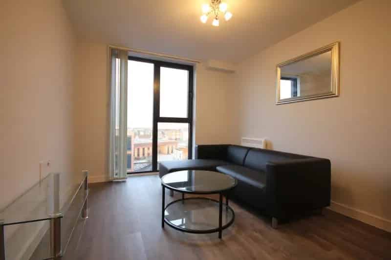 2 Bedroom Flat To Rent Available September 6 2025