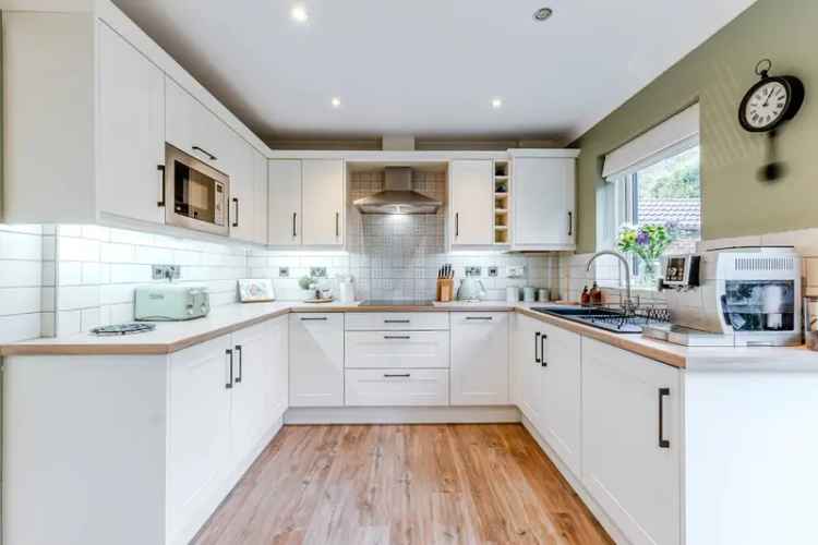 House For Sale in Leeds, England