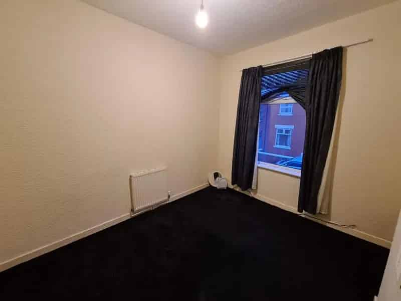 3 Bedroom Terrace House Available End of January