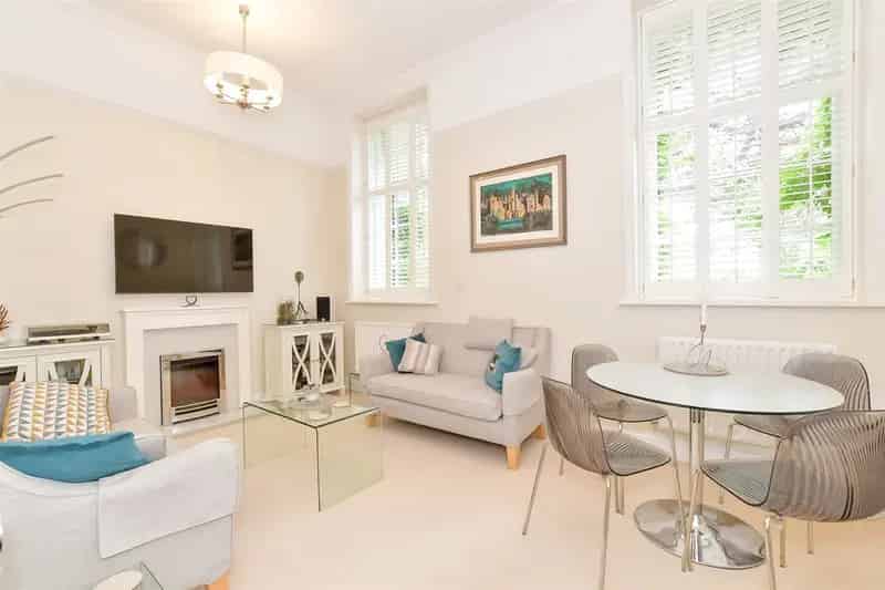 2 Bedroom Apartment for Sale in Chichester's Forbes Place