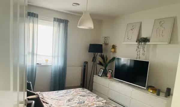 Cosham 2-Bedroom Flat near Train Station