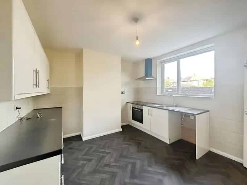3 Bedroom Semi Detached House to Rent Stockport