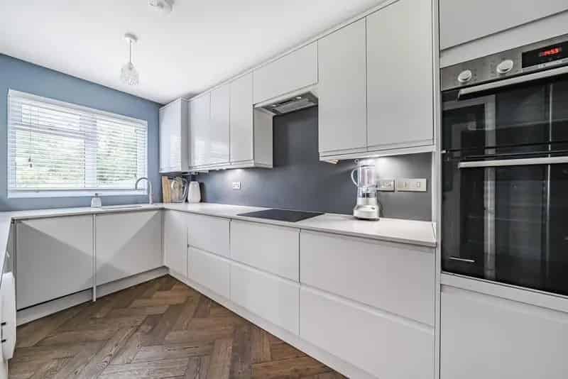 Three Bedroom Bungalow with Garage and Parking