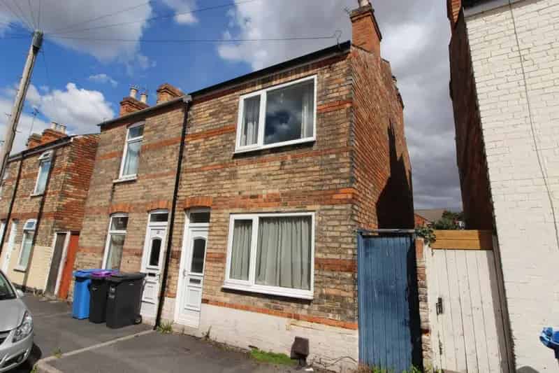 2 Bedroom House To Rent