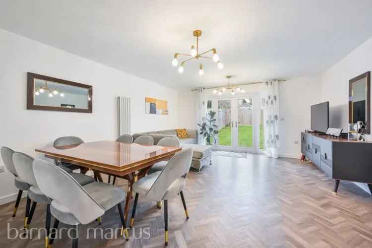Modern 3-Bedroom House in Epsom - Move-in Ready