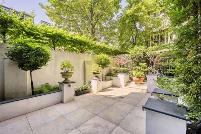 Elegant Chelsea Garden Flat 3 Beds 2 Baths Priory Mansions SW10