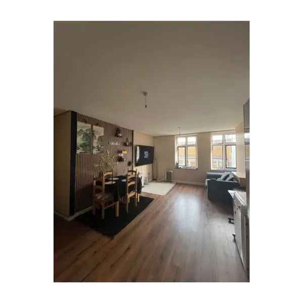 Flat For Rent in Maidstone, England