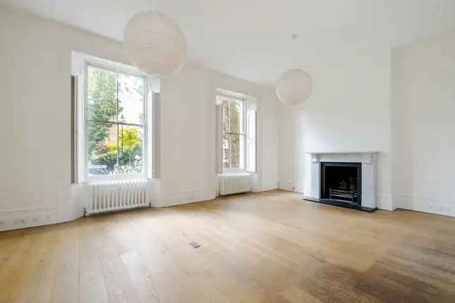 Semi-detached house to rent in Northampton Park, London N1