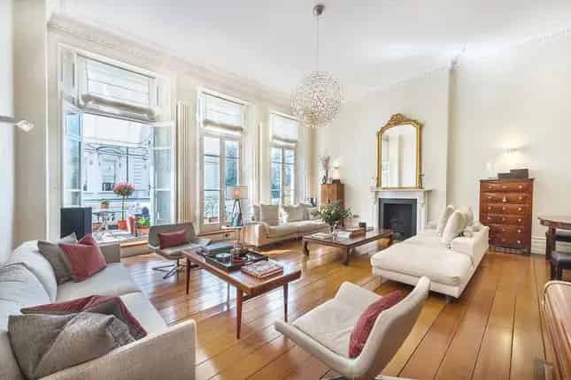 Luxury 4-Bedroom Apartment in Queen's Gate Gardens SW7