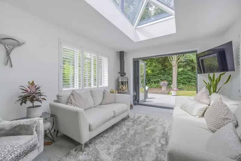 3 Bedroom Detached Bungalow River Views South Cerney
