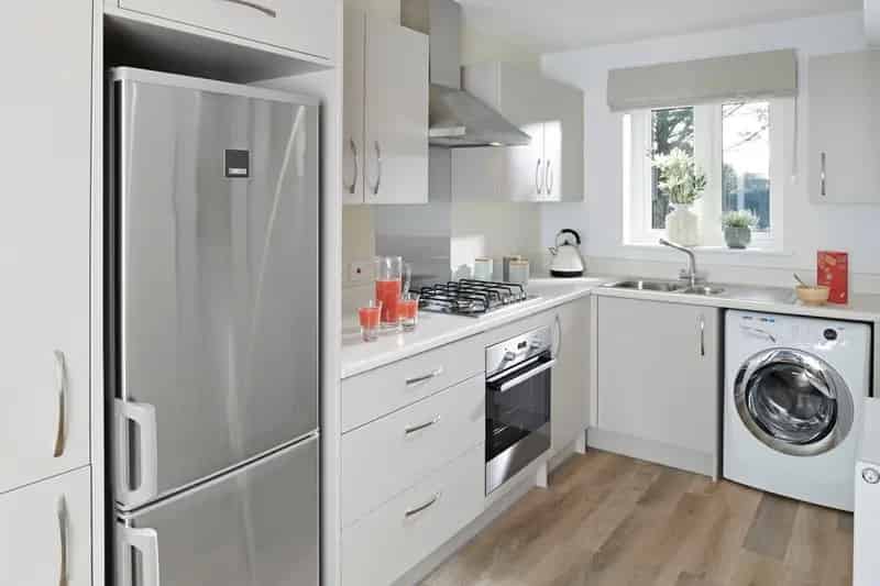 2 Bed Semi Detached House Knightswood