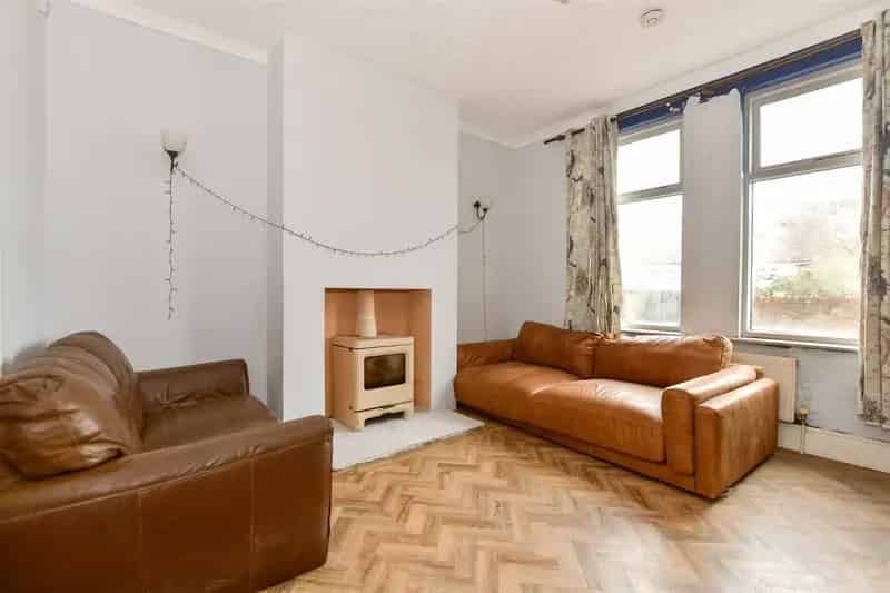 3 Bedroom Semi-Detached House with Planning Permission for Detached Bungalow