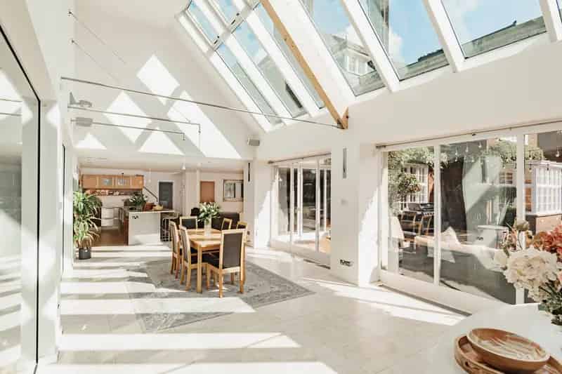 8-Bedroom Mansion with Pool and Leisure Facilities