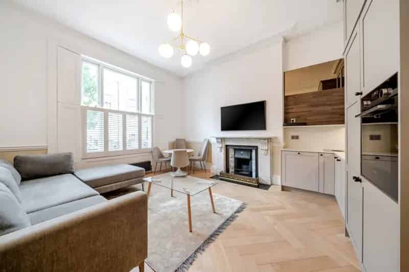 Flat For Sale , London, England