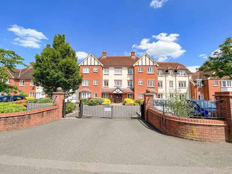 2 Bedroom Apartment for Sale