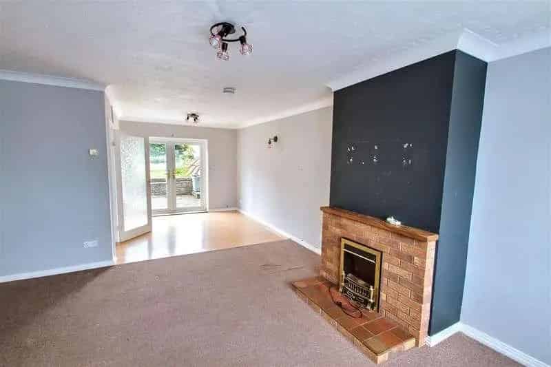 3 Bed Semi-Detached House For Sale