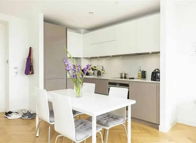 One Double Bedroom Flat in SE1 Development
