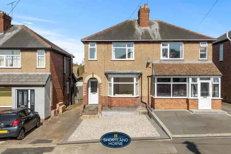 2 Bedroom Semi-Detached House for Sale