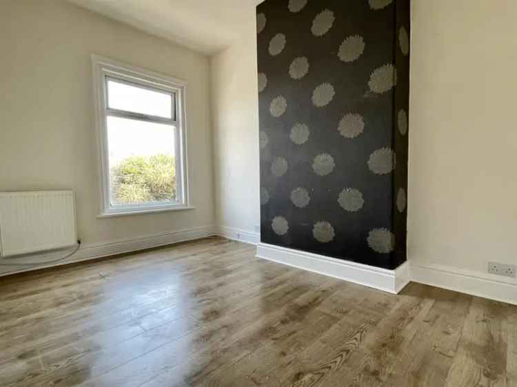 2 bedroom Flat
 To Let