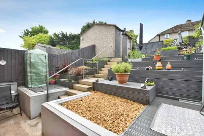3 bed house for sale