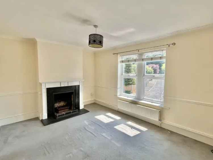 2 Bedroom Maisonette for Sale in Lyminge Kent