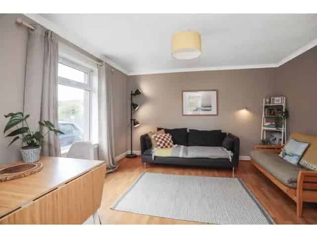 2 Bedroom Flat for Sale Near Beach