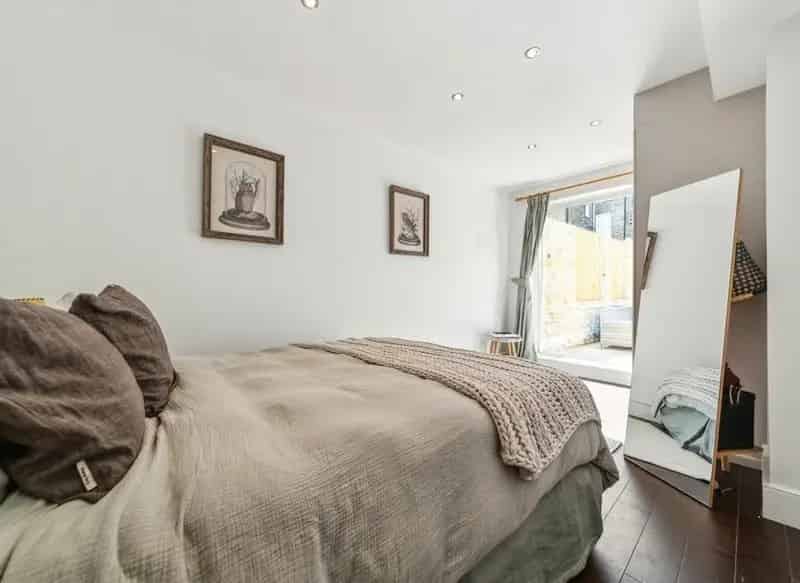Two Double Bedroom Garden Flat Clapham South Facing Garden Studio Share of Freehold