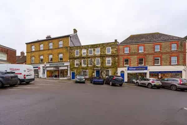 South-East Office Investment 3389 sq ft Grade II Listed Building