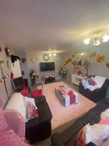 3 Bed Semi-Detached House Livingston EH54 8NG