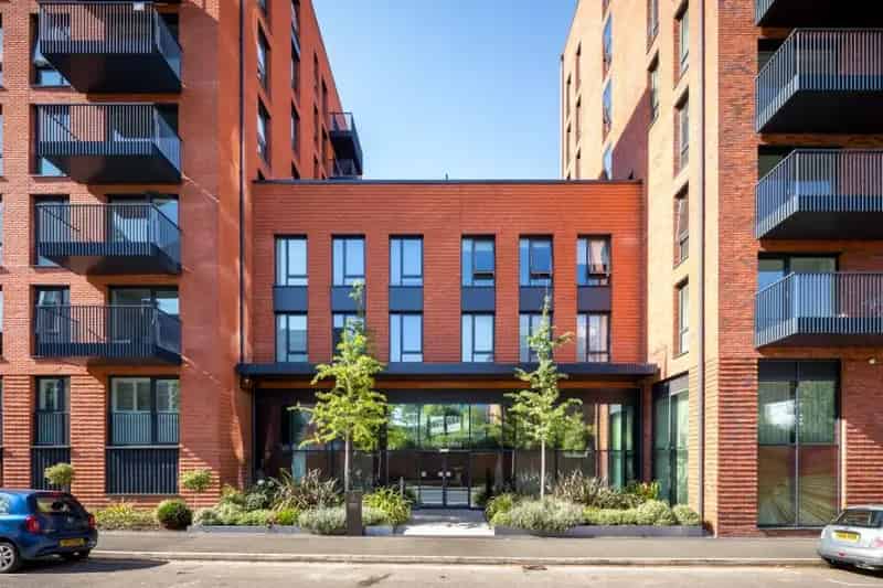 2 Bedroom Apartment for Sale Snow Hill Wharf