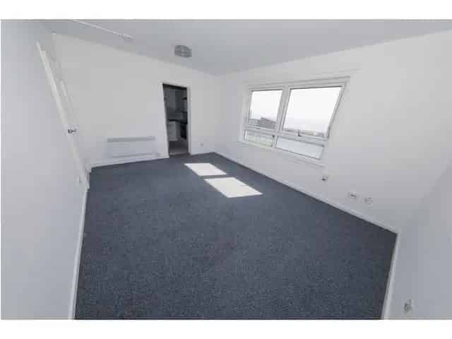 2 Bedroom Sea View Apartment Dysart