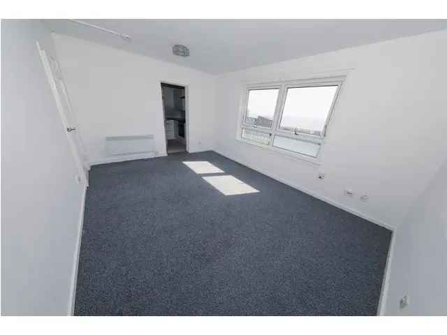 2 Bedroom Sea View Apartment Dysart