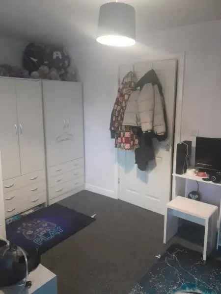 House For Rent in Rushmoor, England