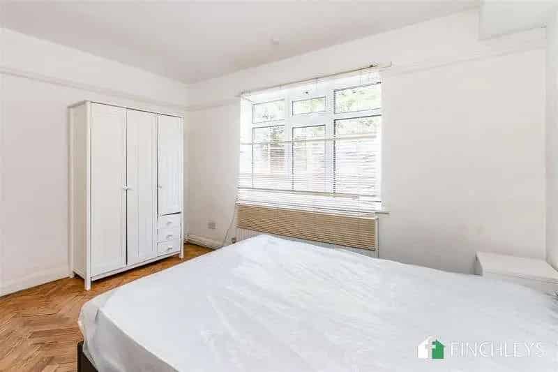 1 bed flat for sale