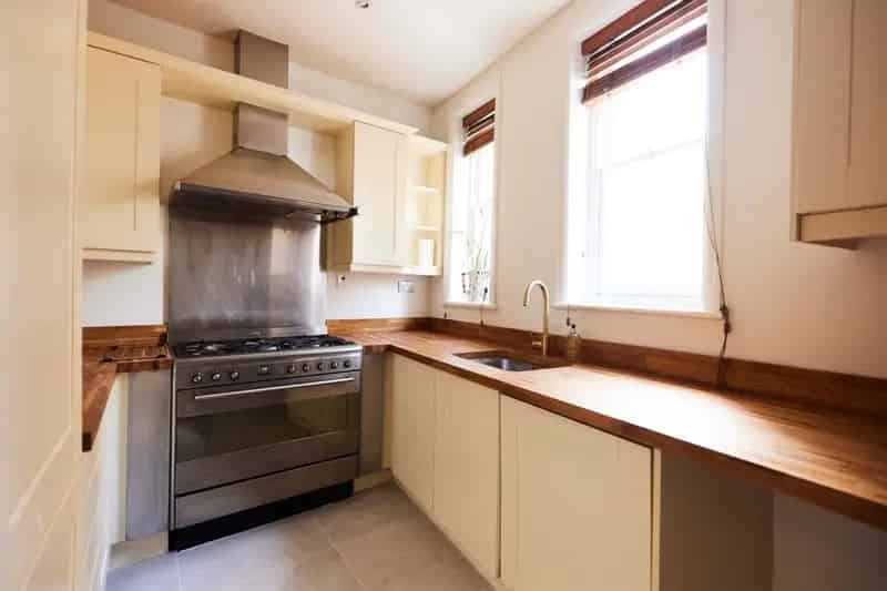 Spacious 2-Bedroom Apartment near Notting Hill Gate
