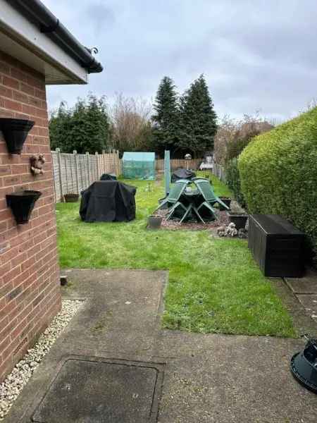 3 Bedroom House Near Train Station - Large Gardens