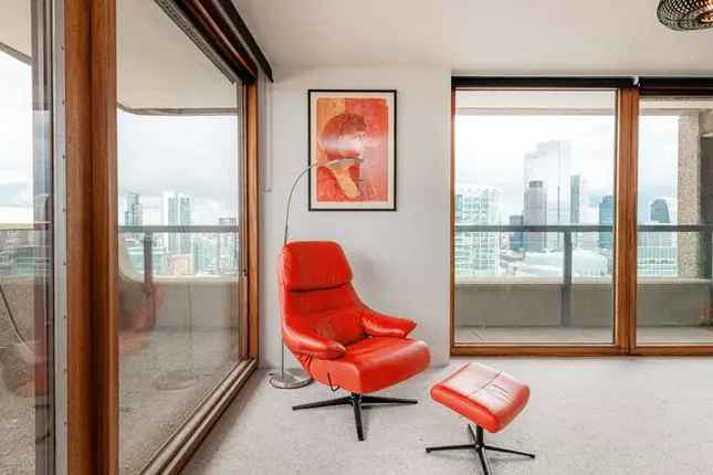 Flat for Sale in Barbican London EC2Y