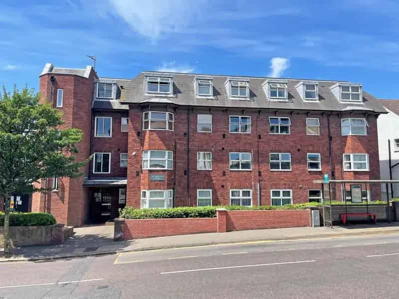 1 Bedroom Flat for Sale near Preston Circus Brighton