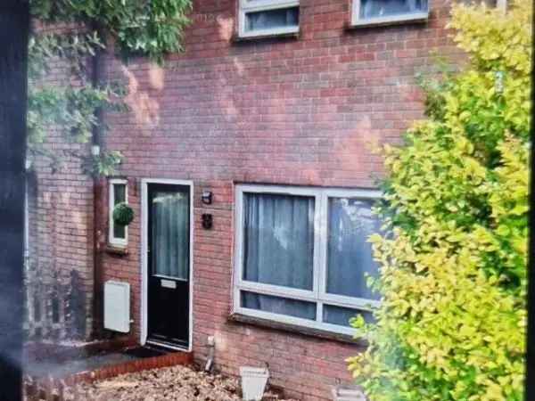 4 Bed End Terrace House Near New Forest