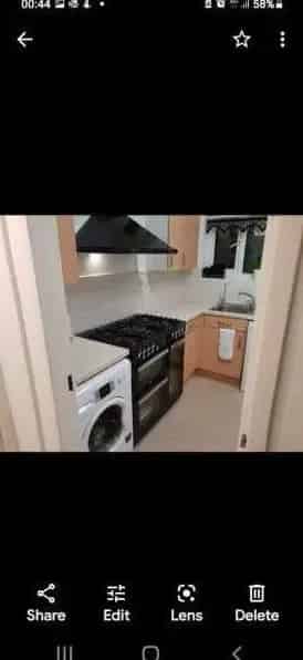 Spacious 2-Bedroom Flat Near M25 and Enfield Retail Park
