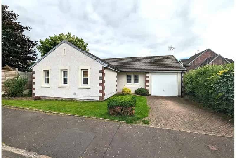 3 Bed Detached Bungalow Ryedale Troqueer