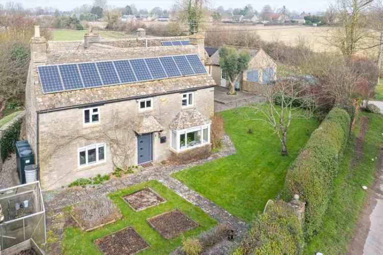 5 Bedroom Detached House for Sale in Cirencester