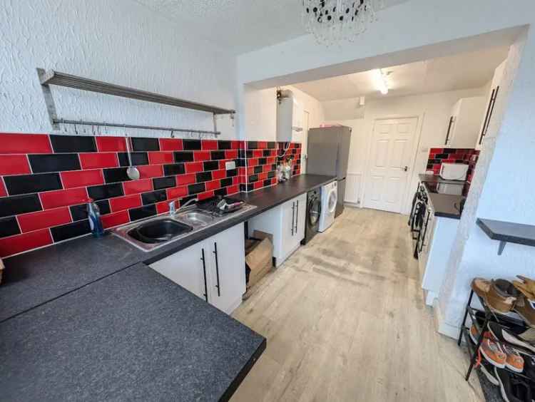 3 Bedroom Detached House For Sale Double Garage Gardens No Chain