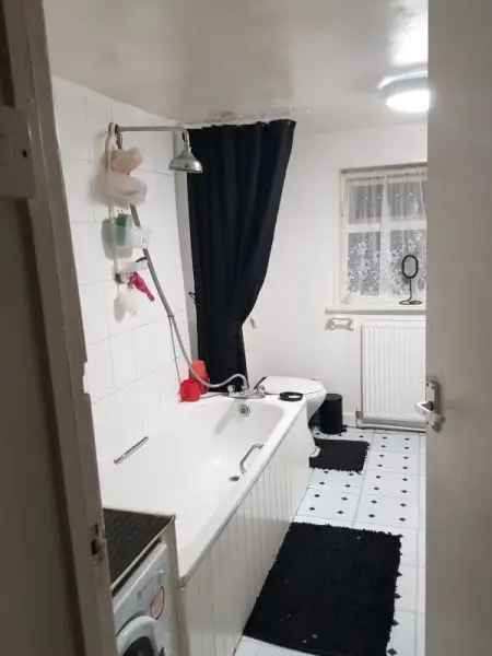 House For Rent in London, England