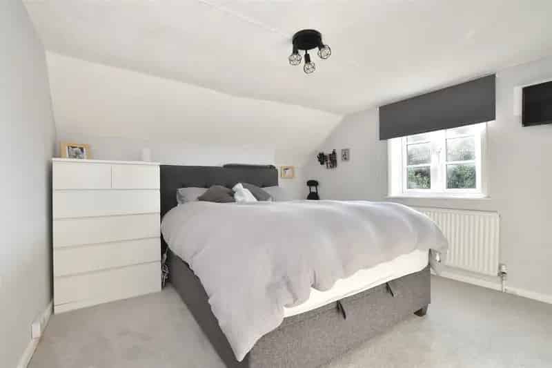 3 Bedroom Cottage For Sale