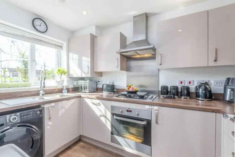 3 Bed 2 Bath House with Summer House and EV Charging