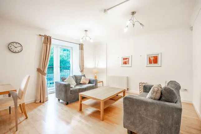 Flat for sale in Crathie Drive, Thornwood, Glasgow G11