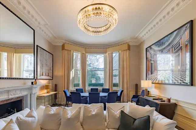 Maisonette for sale in Ennismore Gardens, Knightsbridge, London SW7