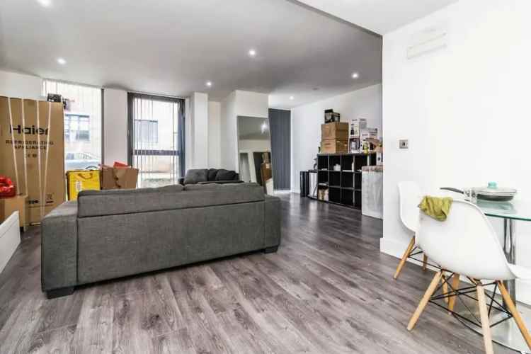 3 Bedroom Flat for Sale Manchester M4 Albion Works