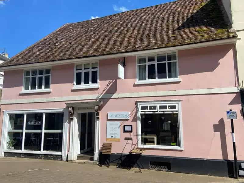 Freehold Vacant Apartment & Tenanted Tea Room in Woodbridge